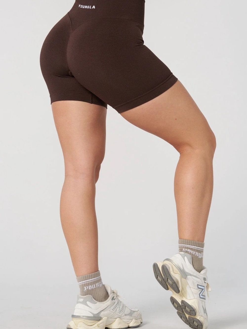 YOUNGLA W133 Curve Seamless Shorts